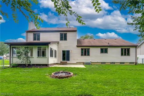 369 Homewood Avenue Akron OH 44312
