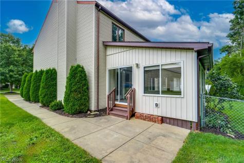 369 Homewood Avenue Akron OH 44312