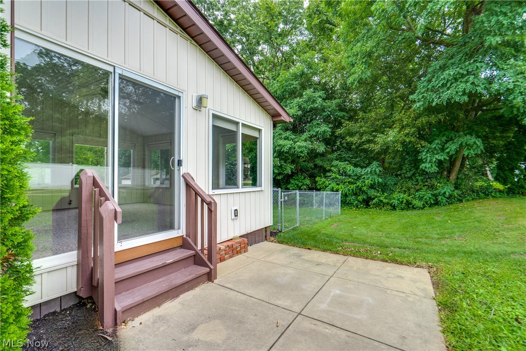 369 Homewood Avenue Akron OH 44312