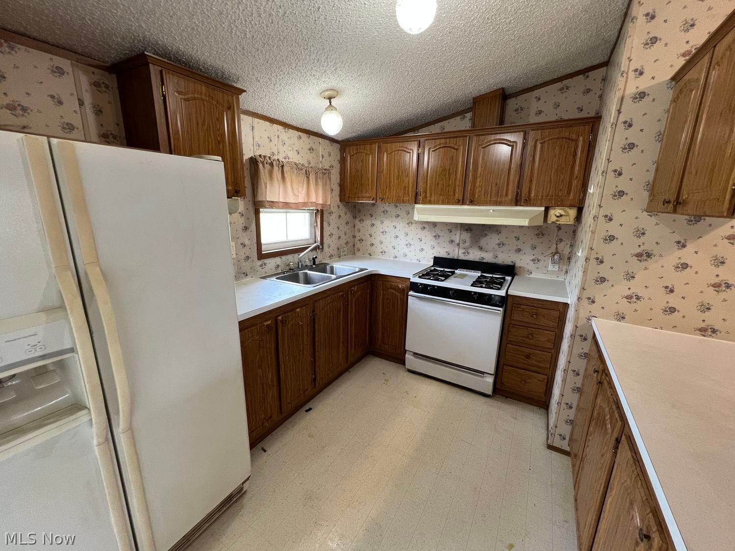 15180 W Akron Canfield Road Berlin Center OH 44401