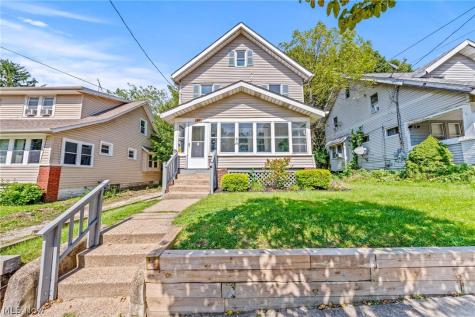 33 Brighton Drive Akron OH 44301