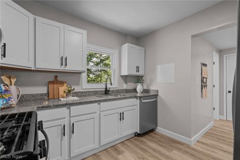 33 Brighton Drive Akron OH 44301