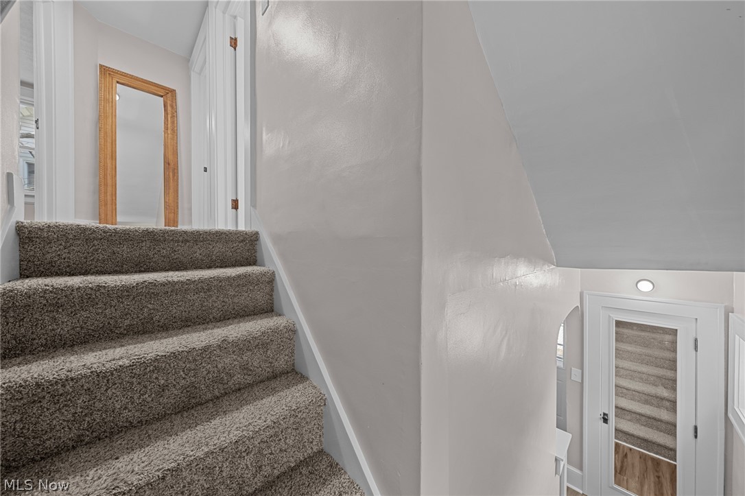 33 Brighton Drive Akron OH 44301
