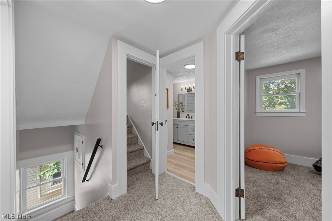 33 Brighton Drive Akron OH 44301