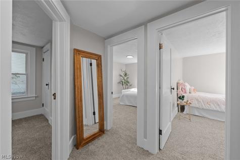 33 Brighton Drive Akron OH 44301