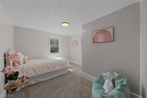 33 Brighton Drive Akron OH 44301
