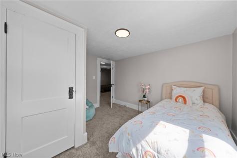 33 Brighton Drive Akron OH 44301