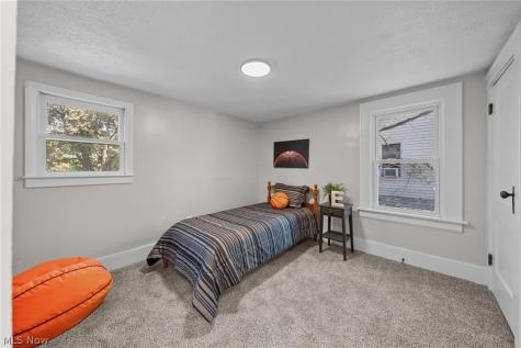 33 Brighton Drive Akron OH 44301