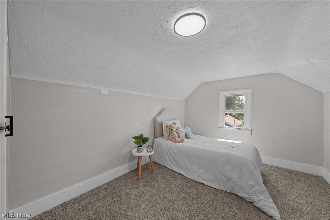 33 Brighton Drive Akron OH 44301
