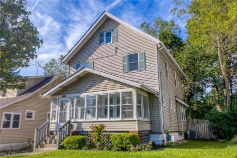 33 Brighton Drive Akron OH 44301