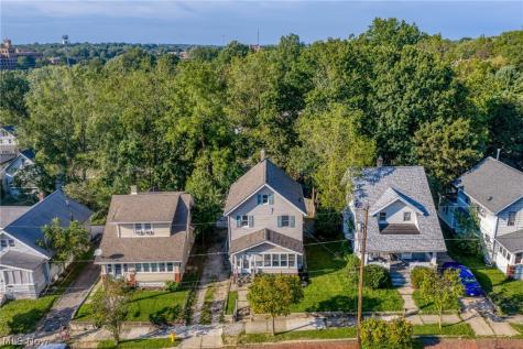 33 Brighton Drive Akron OH 44301
