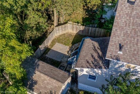 33 Brighton Drive Akron OH 44301
