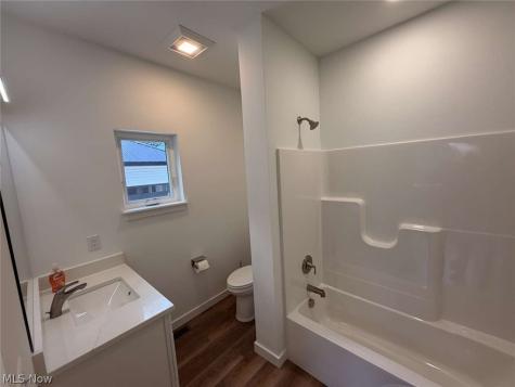 1872 W 57th Street Cleveland OH 44102
