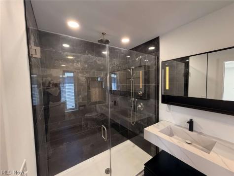 1872 W 57th Street Cleveland OH 44102