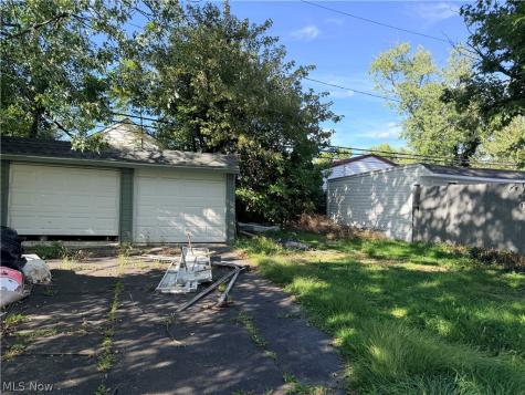 19907 Mountville Drive Maple Heights OH 44137