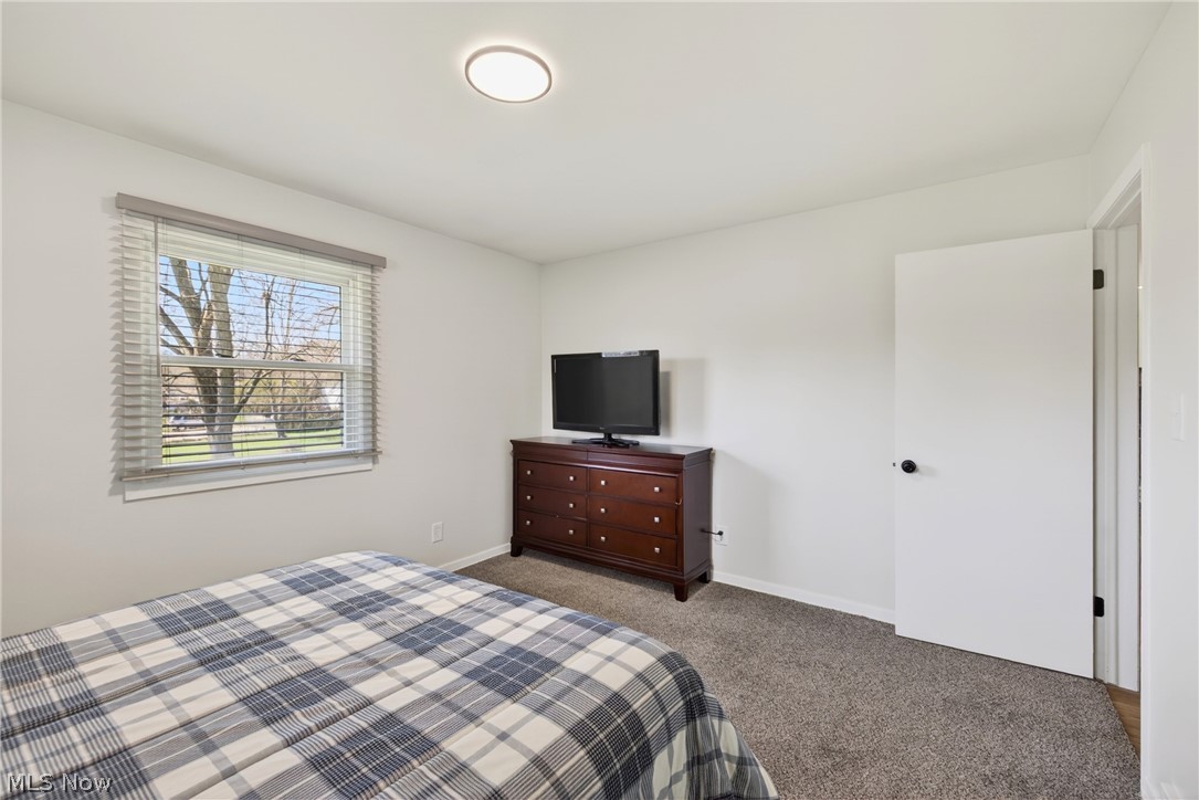 2058 Scenic Way Akron OH 44312