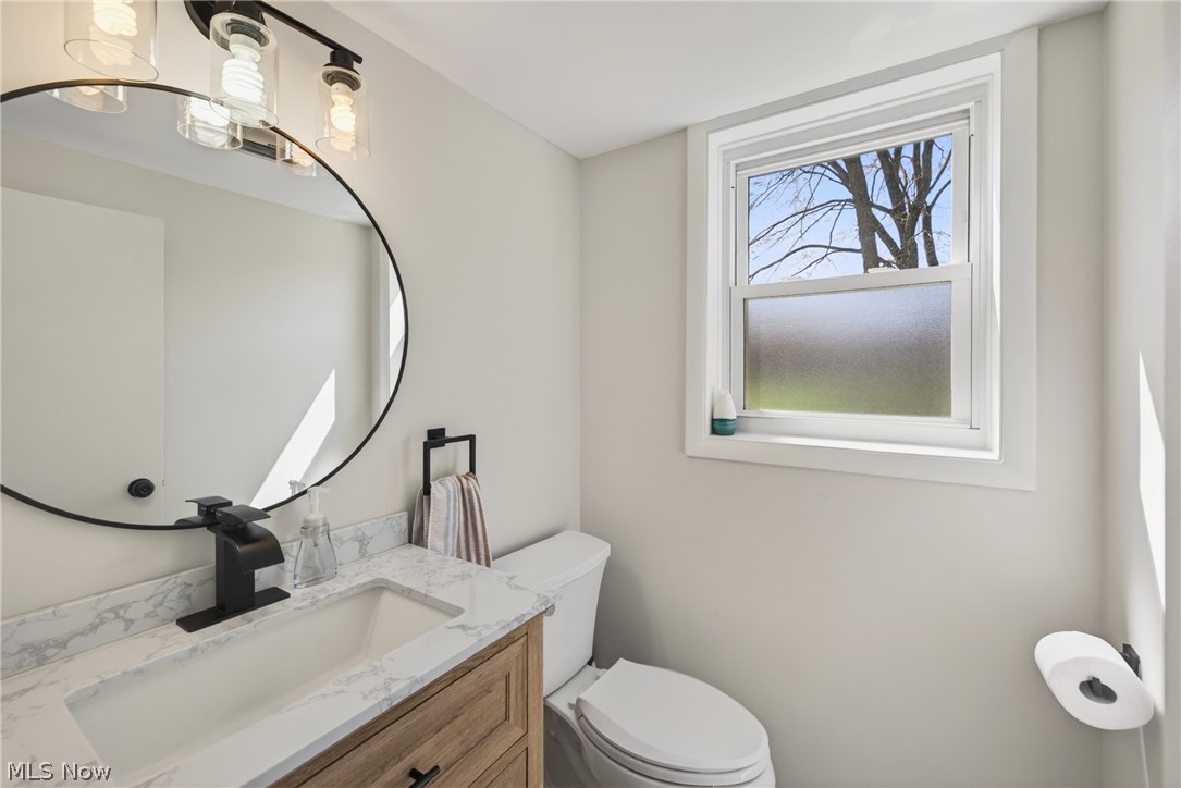 2058 Scenic Way Akron OH 44312