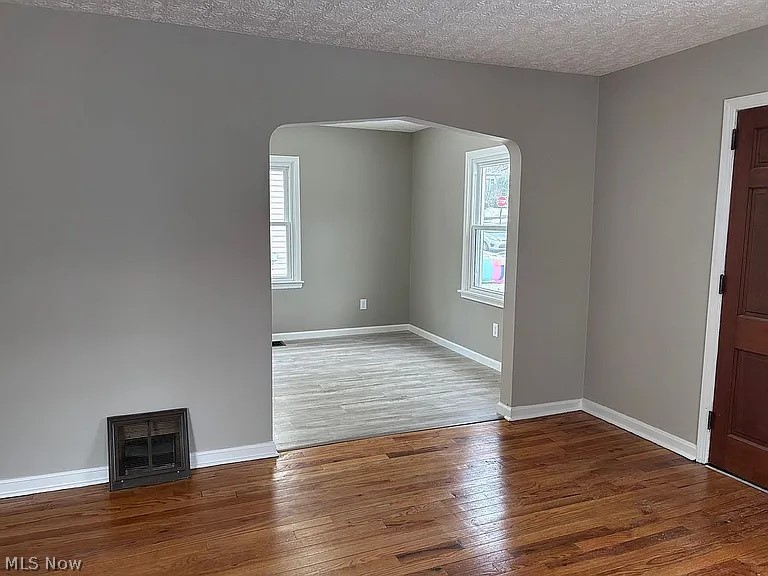 1570 Oakwood Avenue Akron OH 44301
