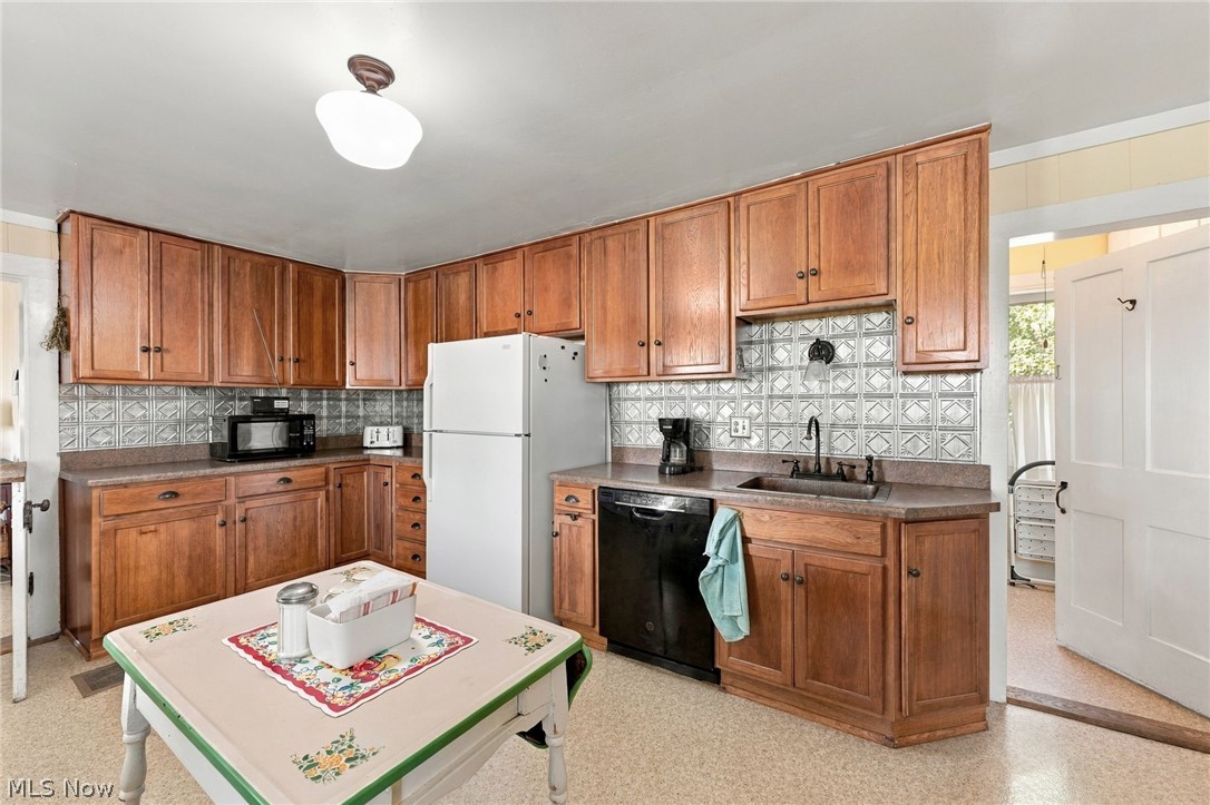 77 Township Road 1031 Nova OH 44859