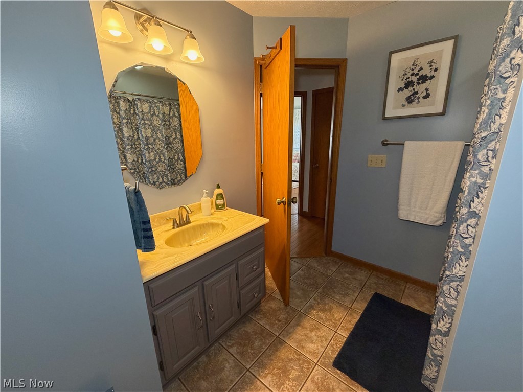 5279 Newgarden Road Salem OH 44460