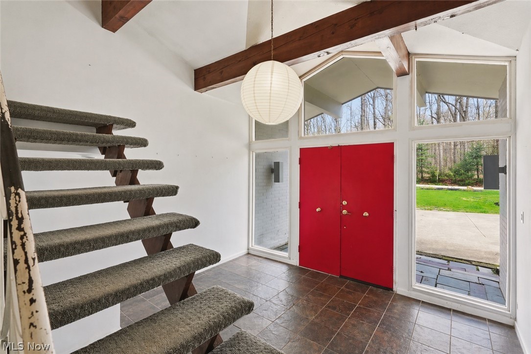 6055 Deepwood Drive Chagrin Falls OH 44022