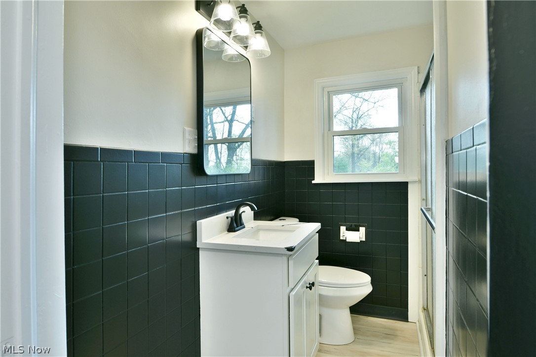 3384 Lakeside Drive Mineral Ridge OH 44440