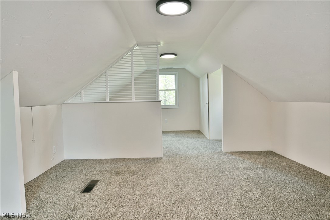 3384 Lakeside Drive Mineral Ridge OH 44440