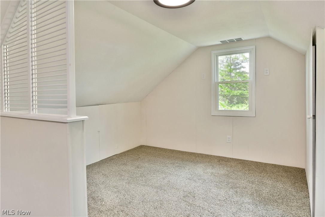 3384 Lakeside Drive Mineral Ridge OH 44440