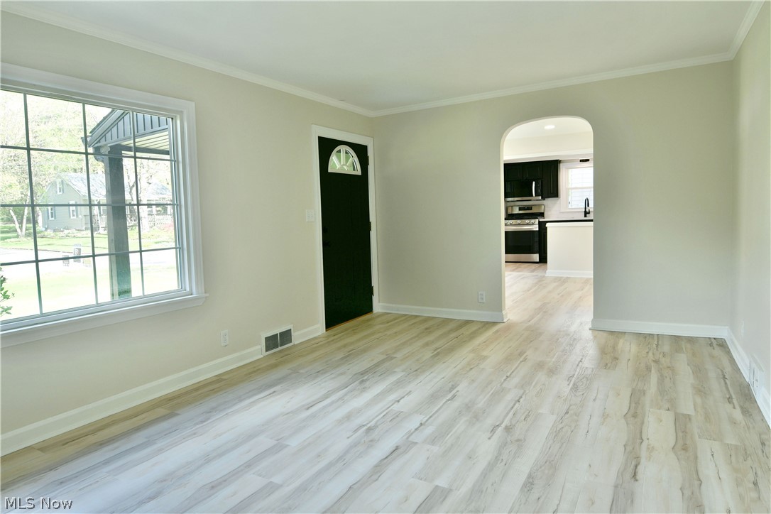 3384 Lakeside Drive Mineral Ridge OH 44440