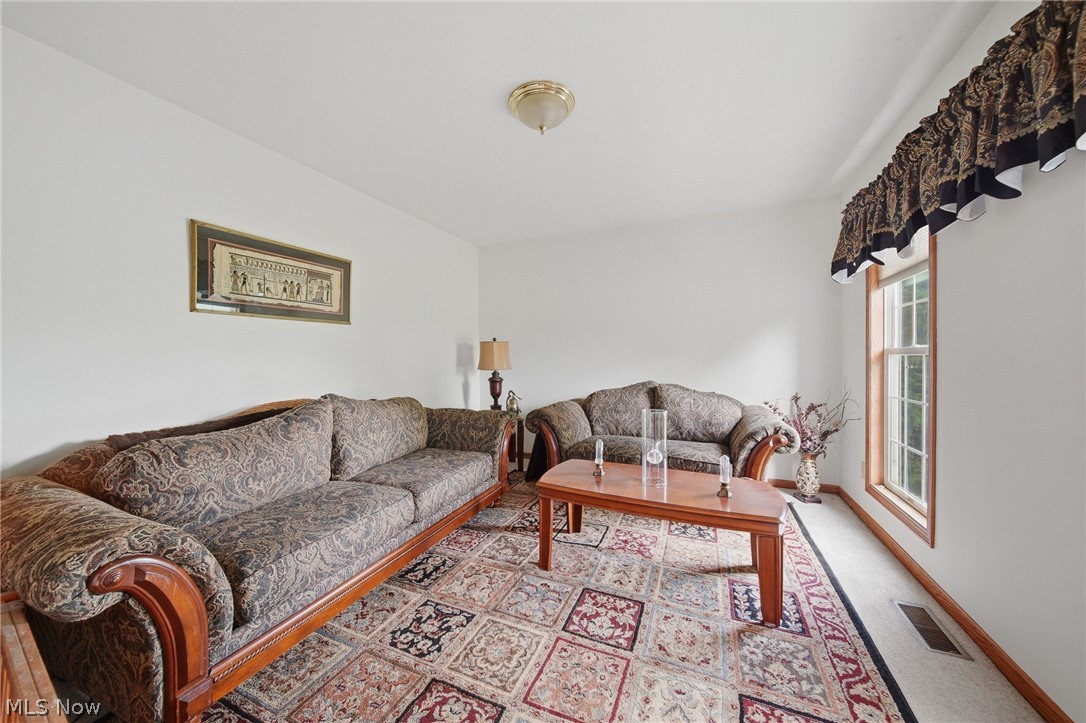 14716 Lawmont Street North Lawrence OH 44666
