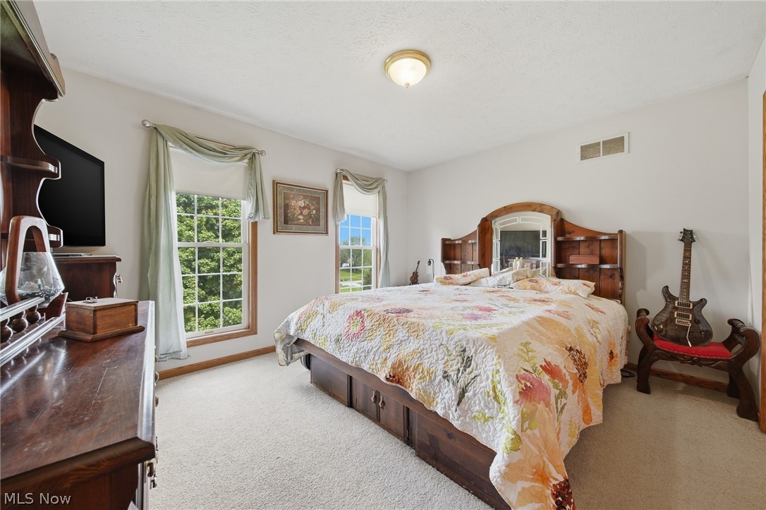 14716 Lawmont Street North Lawrence OH 44666