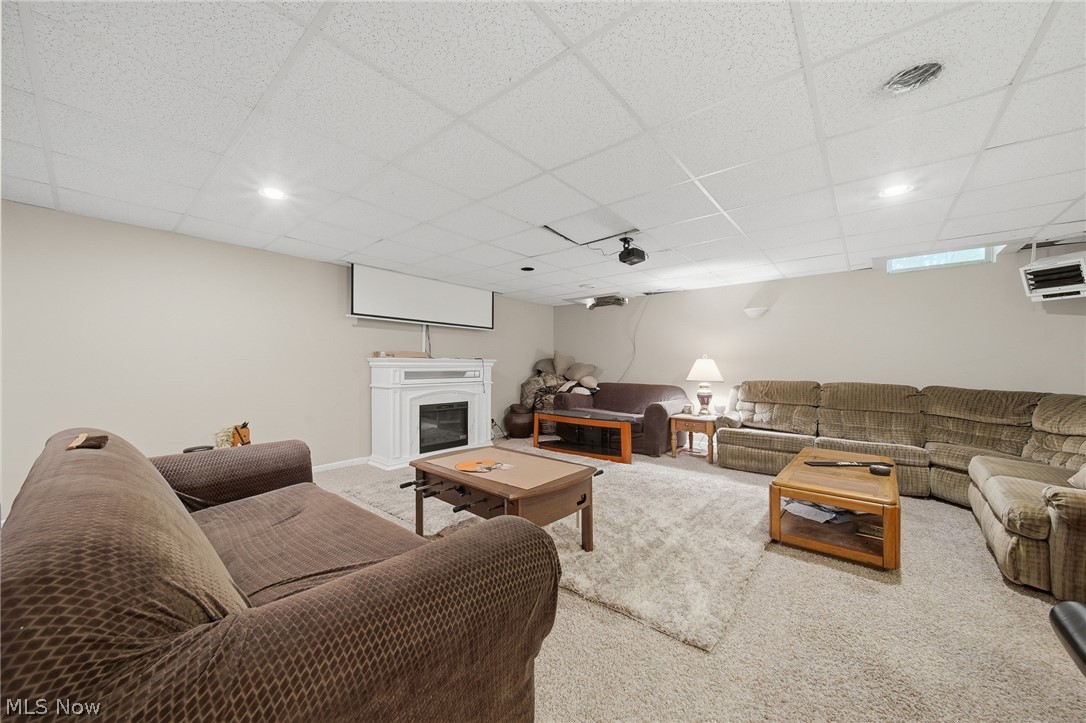 14716 Lawmont Street North Lawrence OH 44666