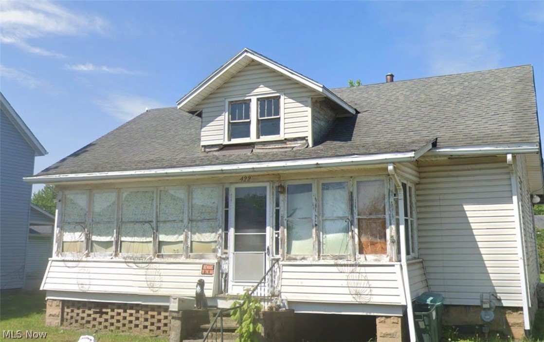 422 Mckinley Avenue Newcomerstown OH 43832