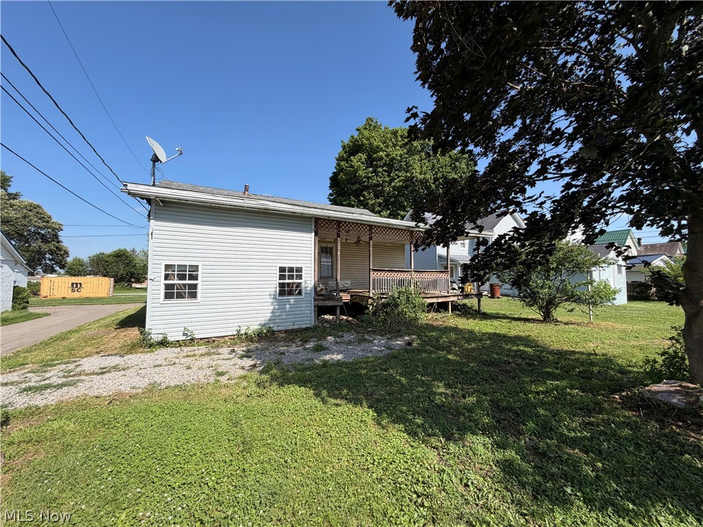 422 Mckinley Avenue Newcomerstown OH 43832