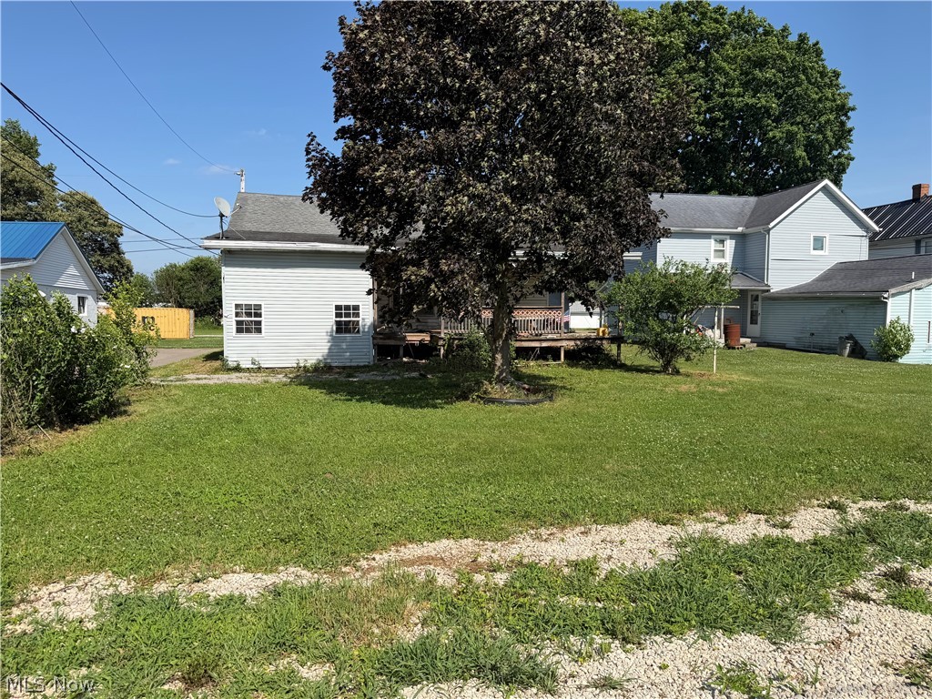 422 Mckinley Avenue Newcomerstown OH 43832