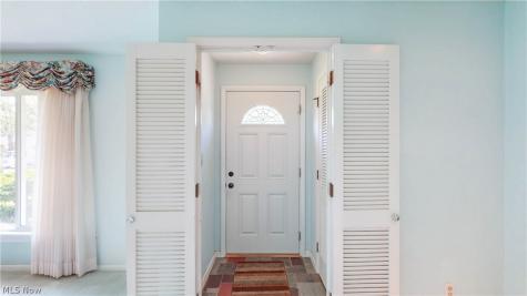 5297 Marian Drive Lyndhurst OH 44124