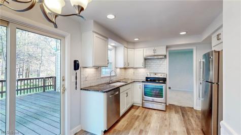 5297 Marian Drive Lyndhurst OH 44124