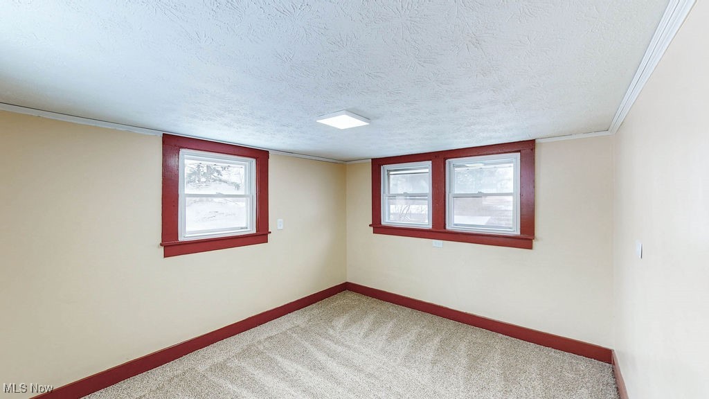 941 Hunt Street Akron OH 44306