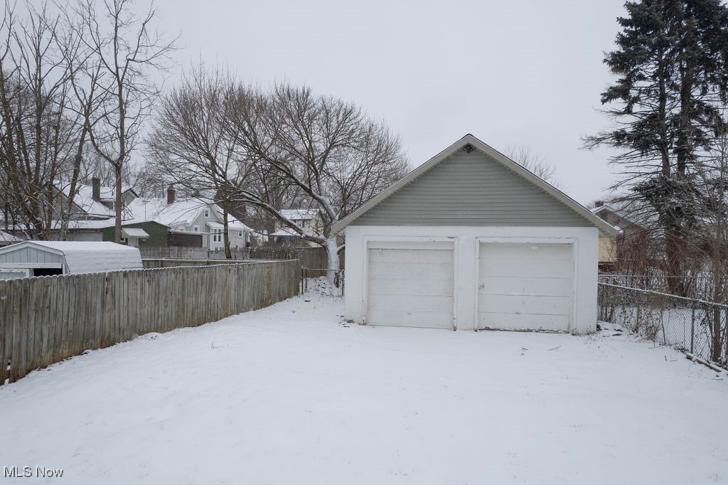 941 Hunt Street Akron OH 44306