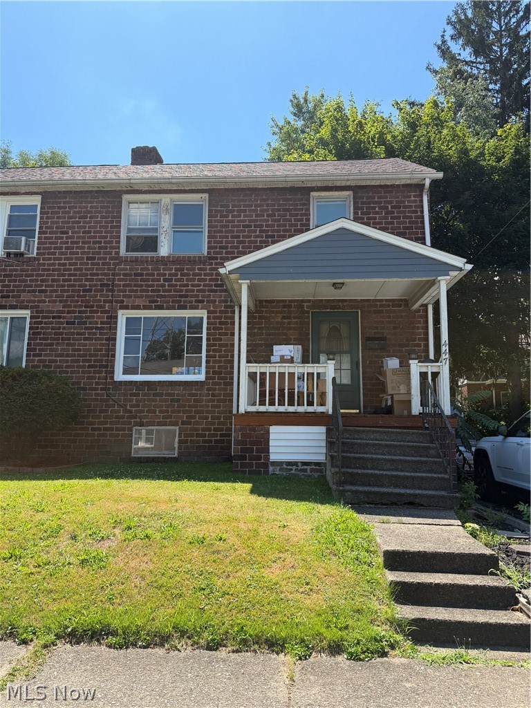447 Garfield Street Struthers OH 44471