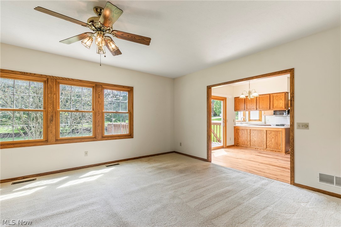 906 Southmoor Circle NE Canton OH 44721