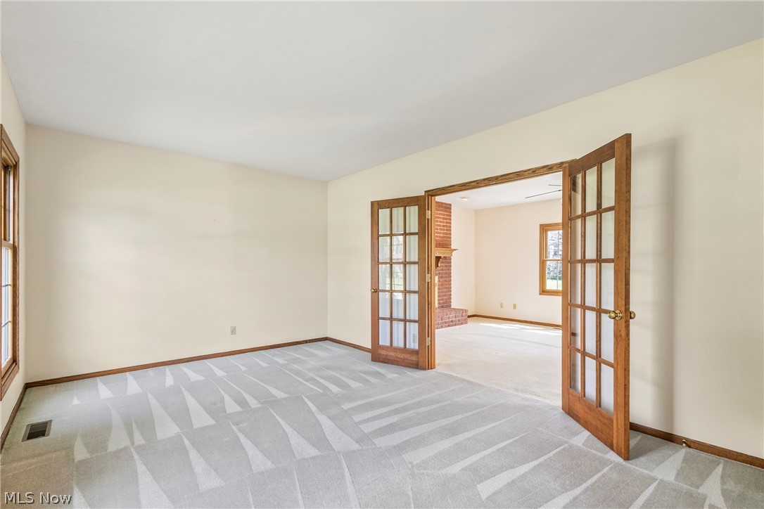 906 Southmoor Circle NE Canton OH 44721