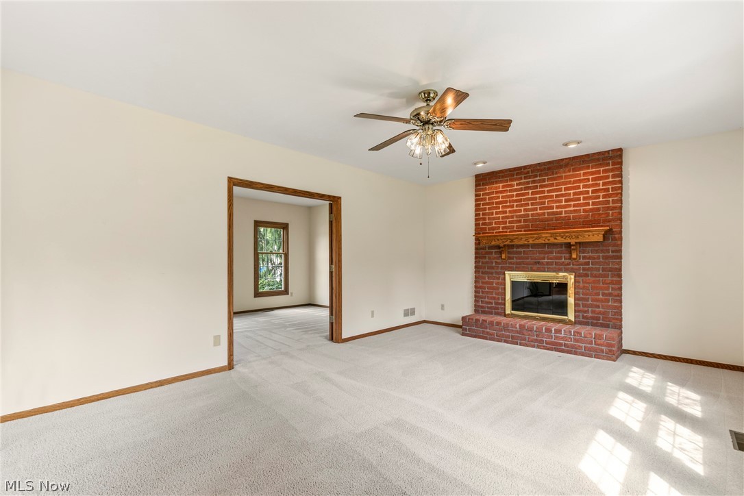 906 Southmoor Circle NE Canton OH 44721