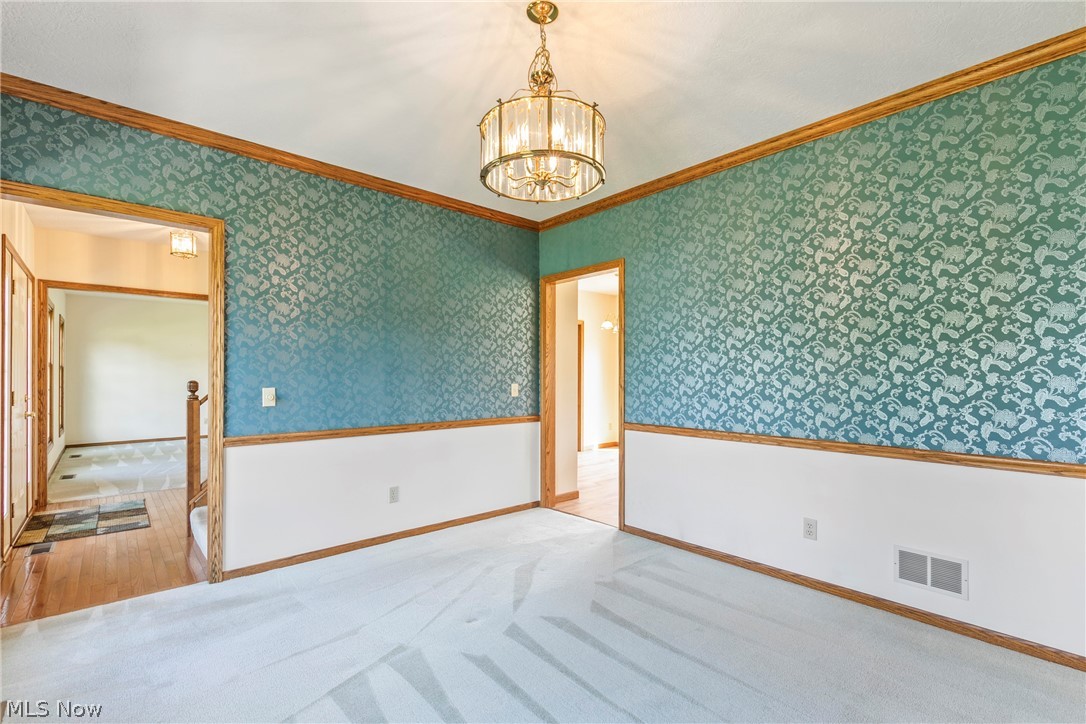 906 Southmoor Circle NE Canton OH 44721