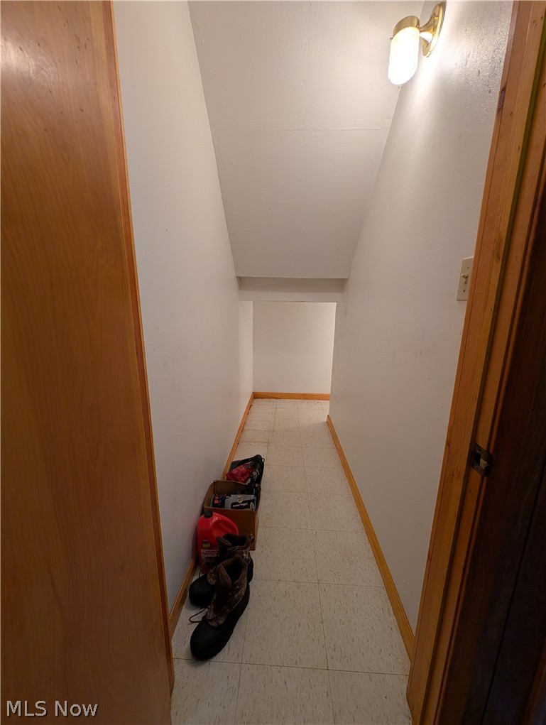10685 Scotts Corner Road Diamond OH 44412