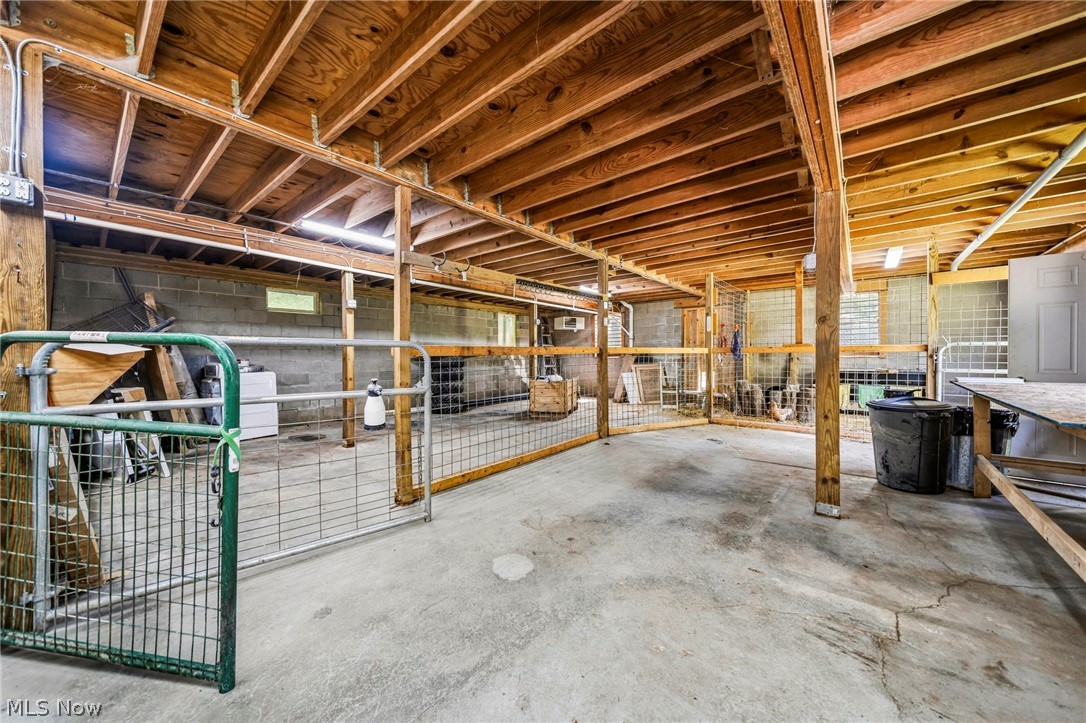 16721 Swine Creek Road Middlefield OH 44062