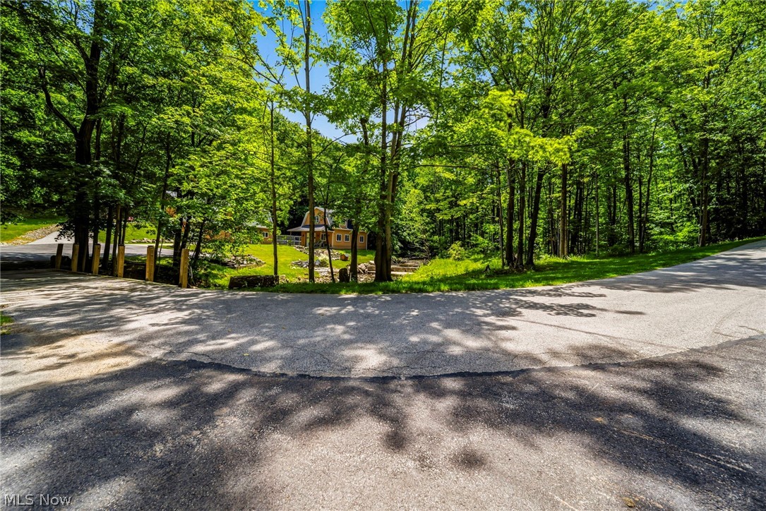 16721 Swine Creek Road Middlefield OH 44062