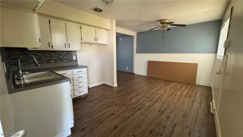 154 Greeley Lane Youngstown OH 44505
