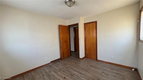 154 Greeley Lane Youngstown OH 44505