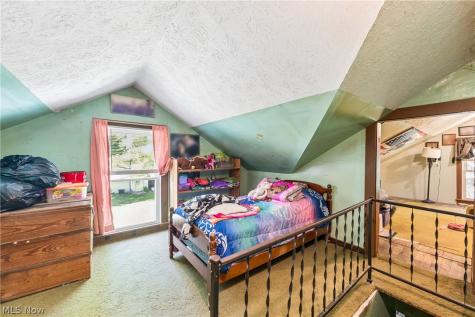 83 E Main Street Seville OH 44273